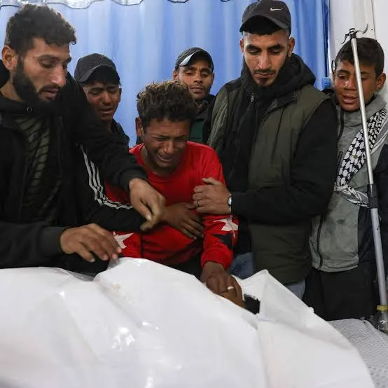 4 شهداء جراء إطلاق الاحتلال النار على مواطنين يتفقدون منازلهم في الشجاعية وخان يونس
